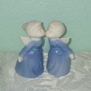 A Set Of Vintage Inarco Japan Kissing Angels Figurines